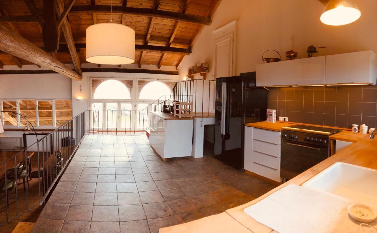 Вилла La Casa Nei Campi Badia Pavese Экстерьер фото