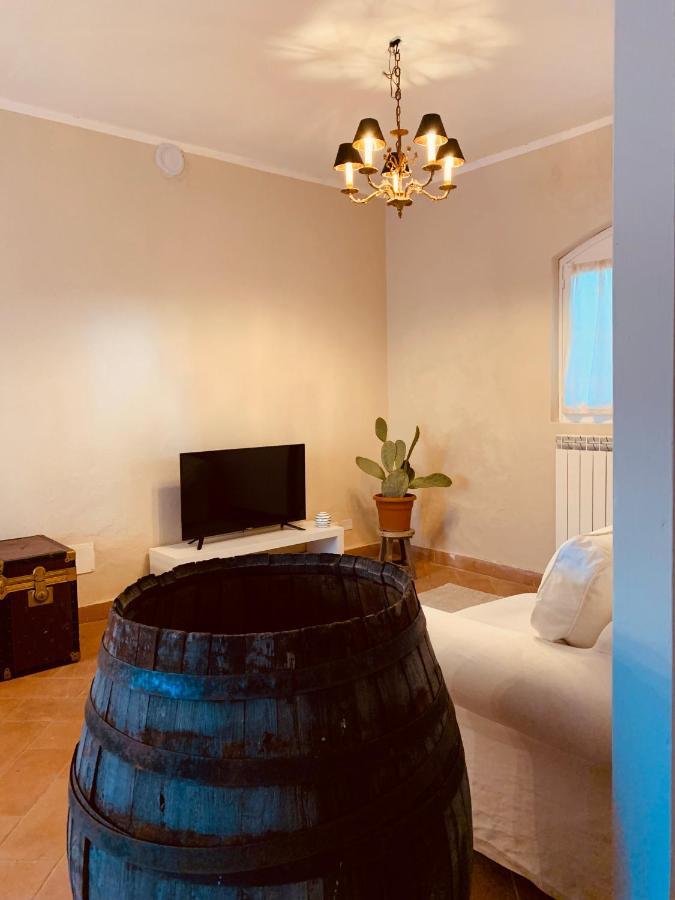 Вилла La Casa Nei Campi Badia Pavese Экстерьер фото